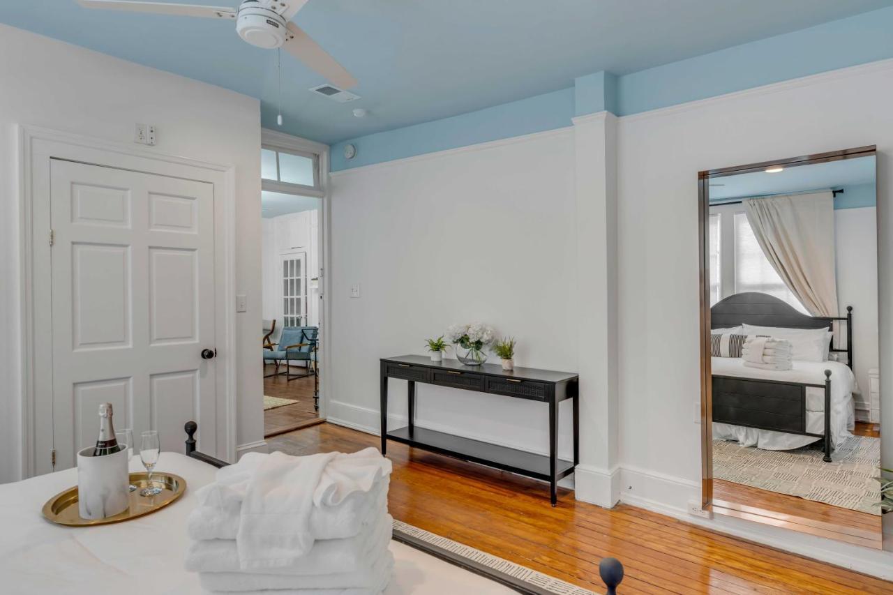 Апартаменти The Palmetto House B- Walk To King Street Чарлстон Екстер'єр фото